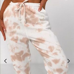 Missguided petite beige tie-dye jogger